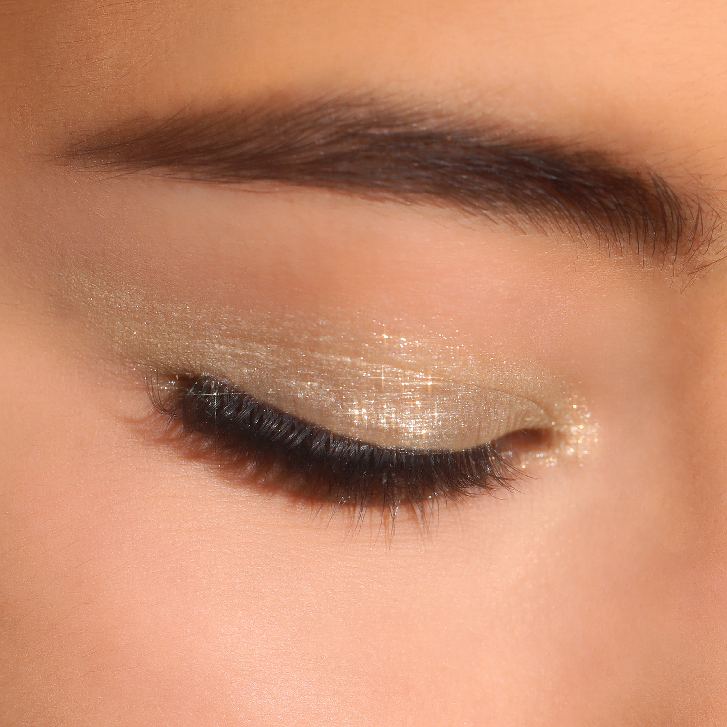 Statement Shimmer Liner (003, White Pearl)