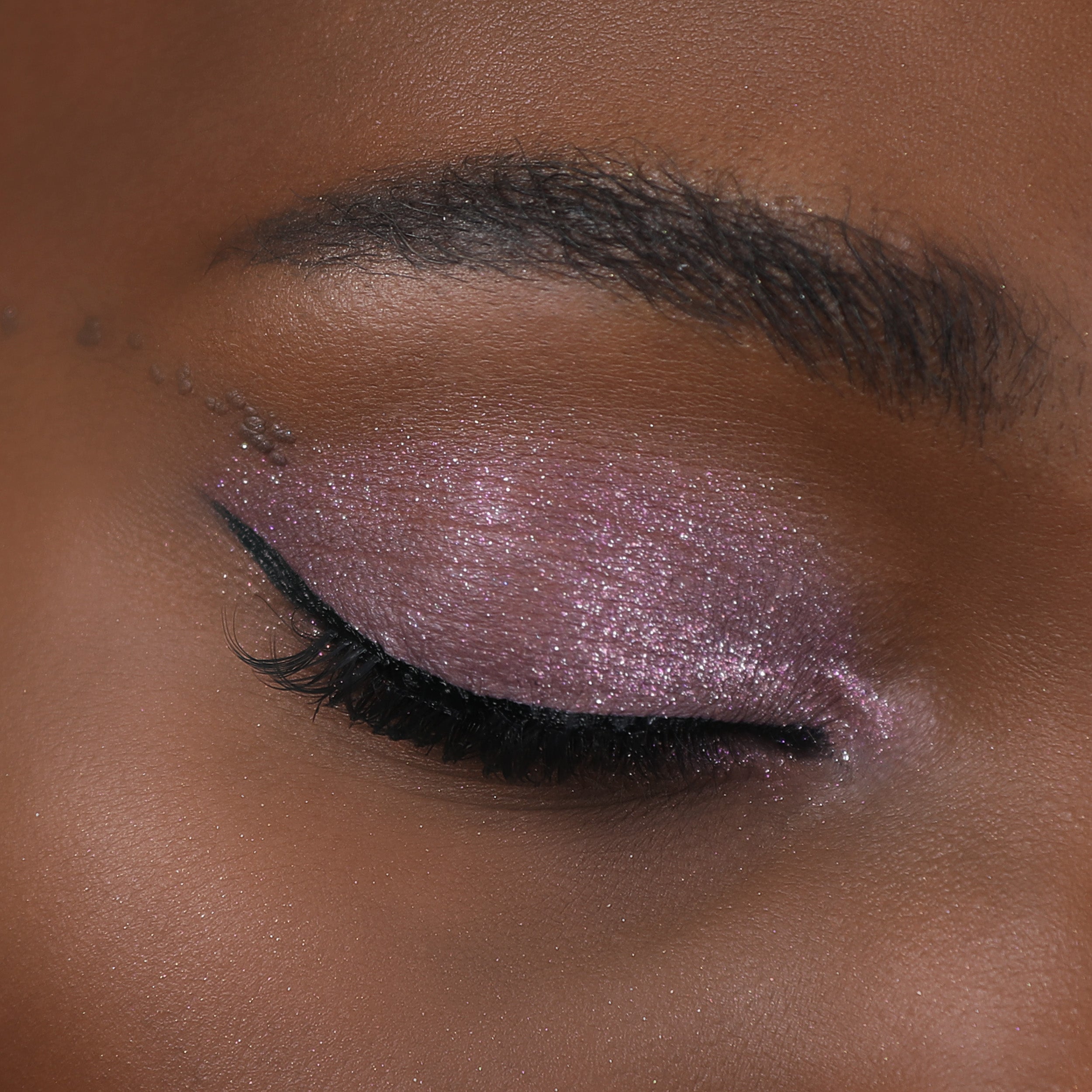 Chroma Light Shadow (003, Kiss & Tell)