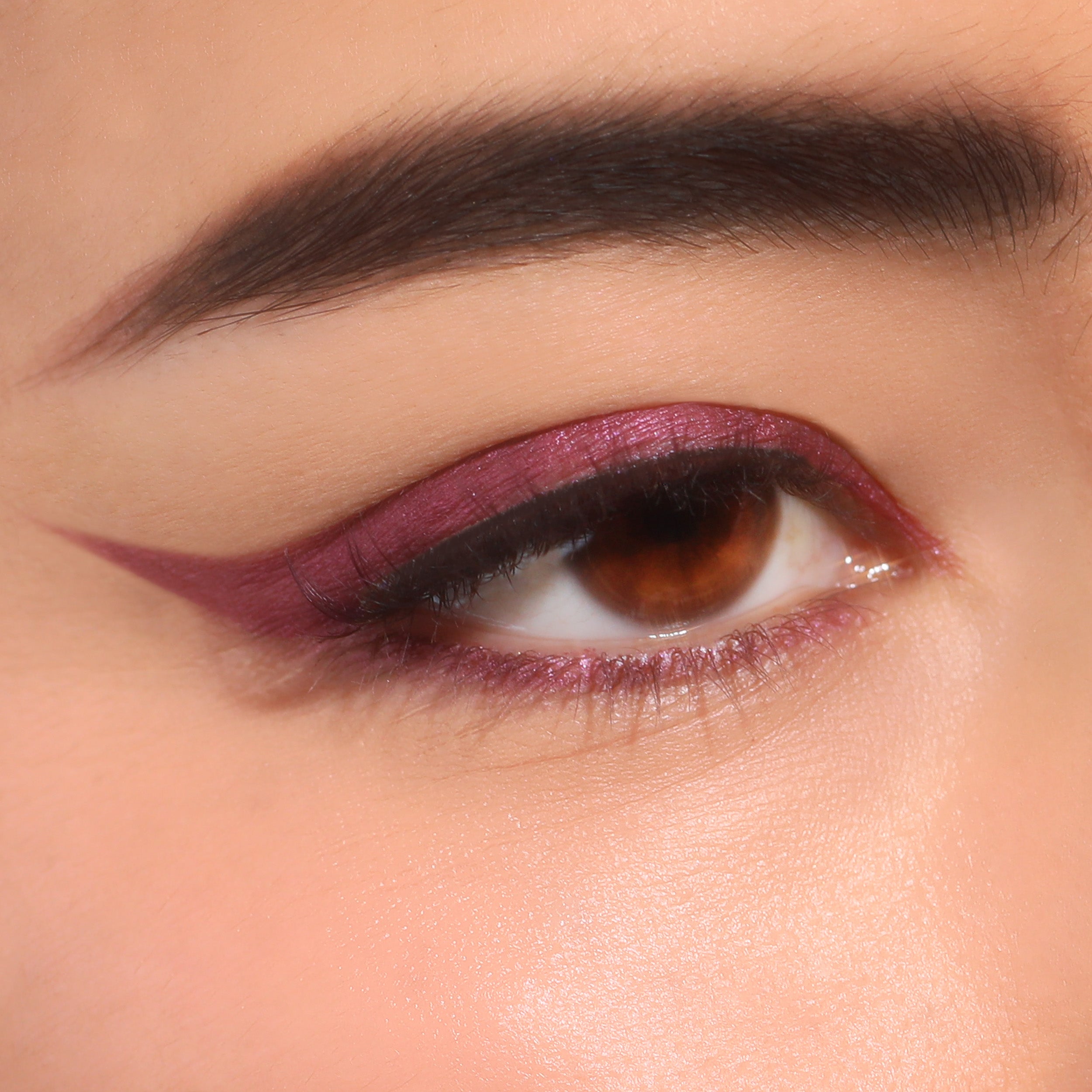 Statement Shimmer Liner (007, Metallic Plum)