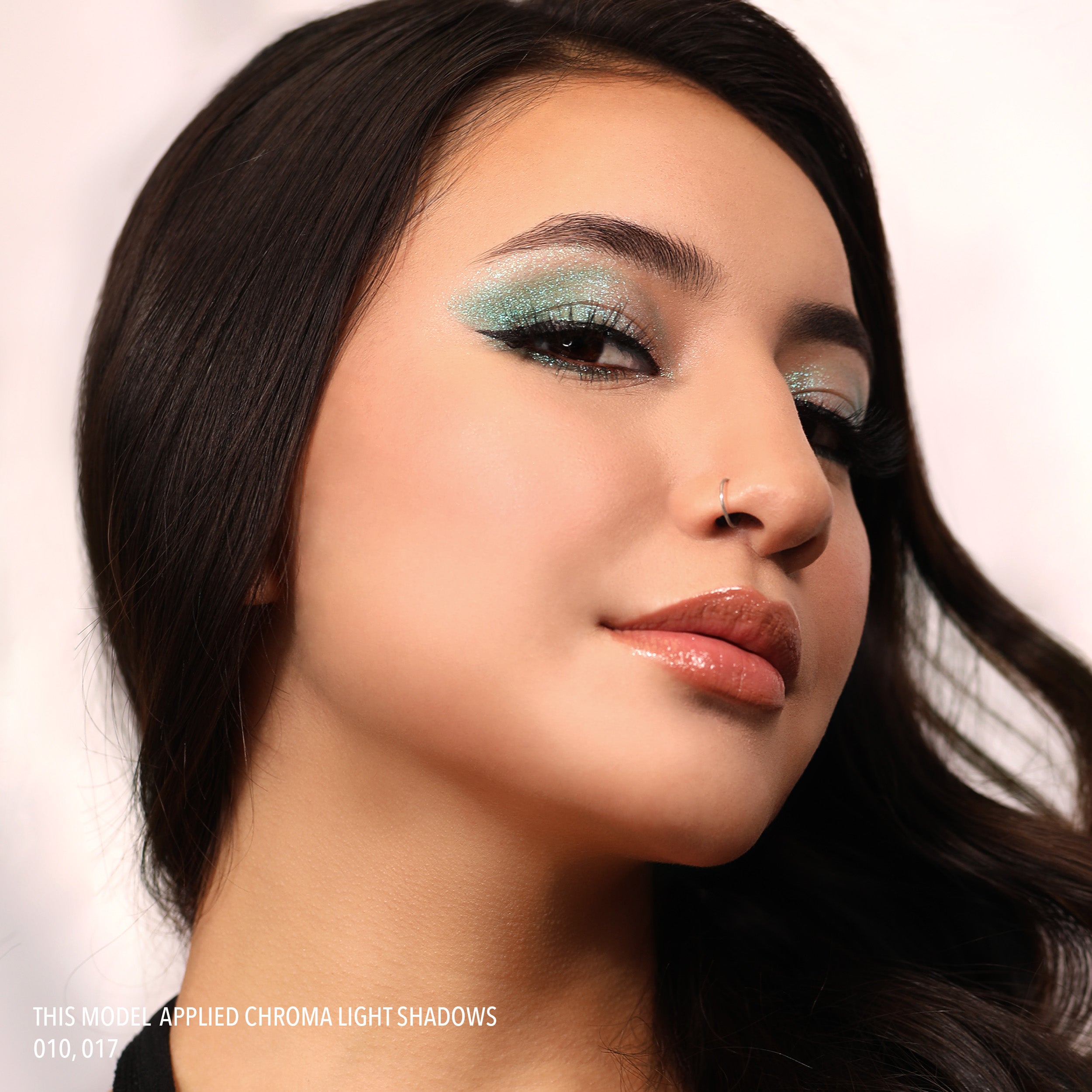 Chroma Light Shadow (017, Opal Gazed)