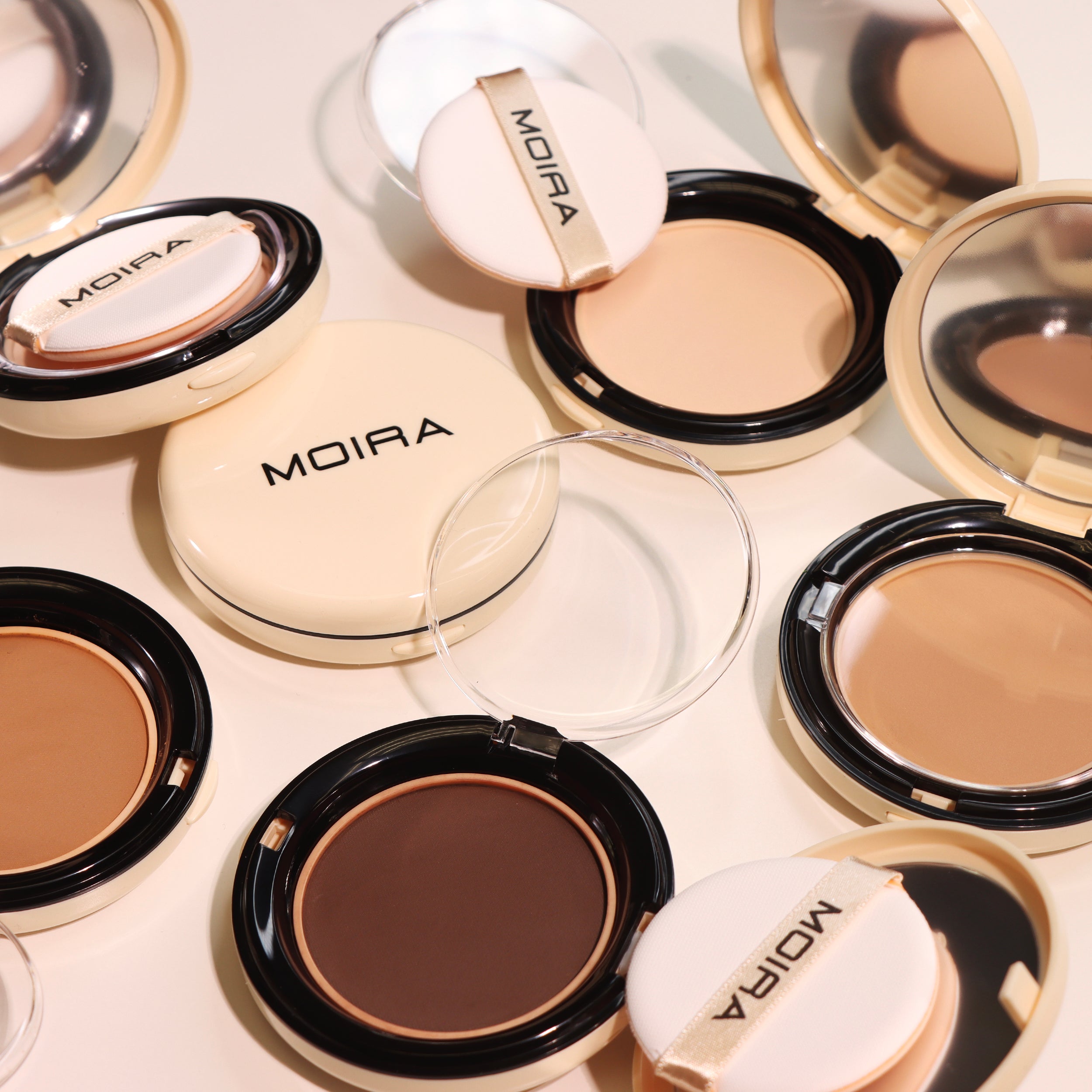 Complete Wear™ Powder Foundation (150W)