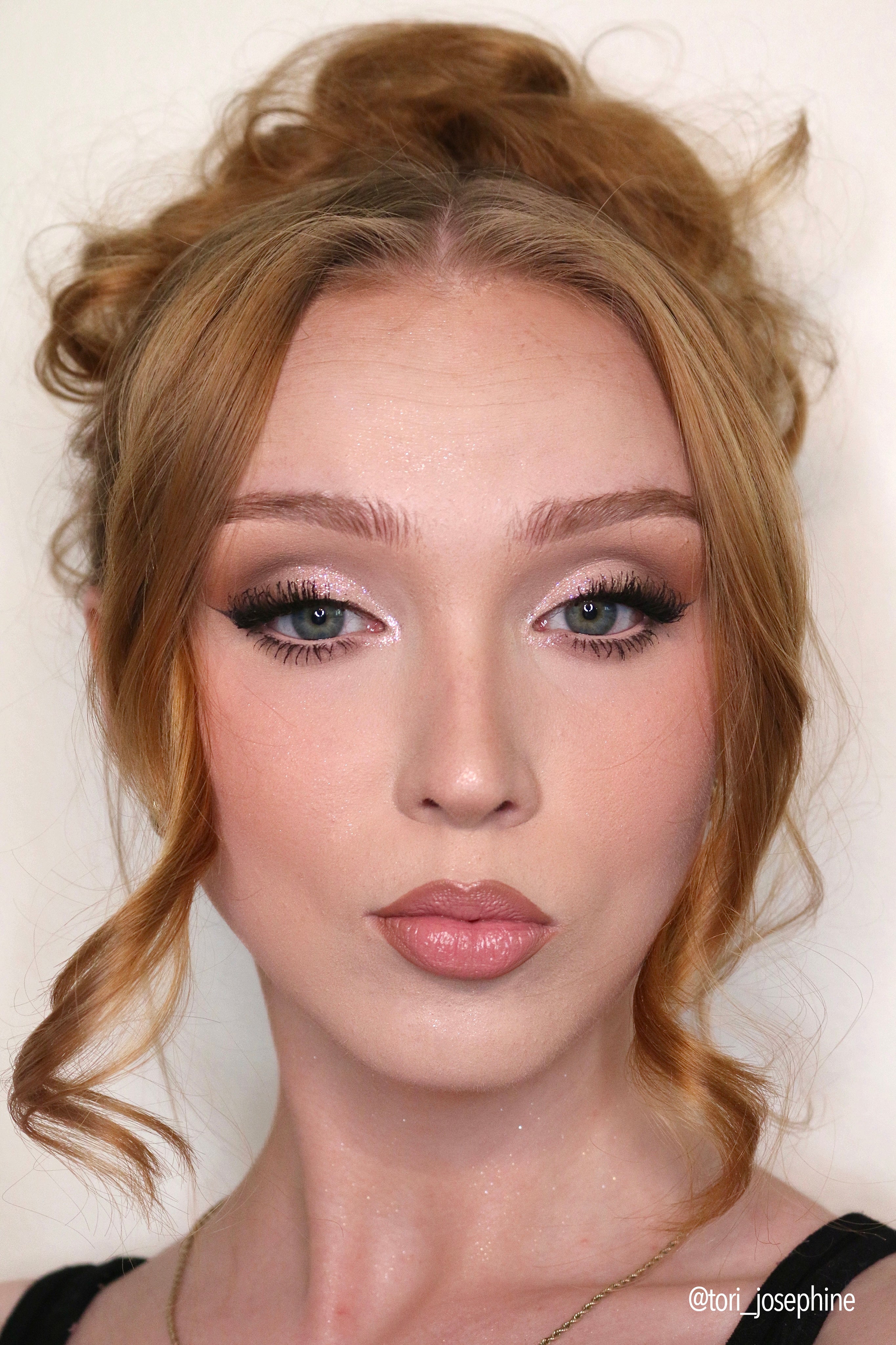 Diamond Daze Liquid Shadow (022, Sweetness)