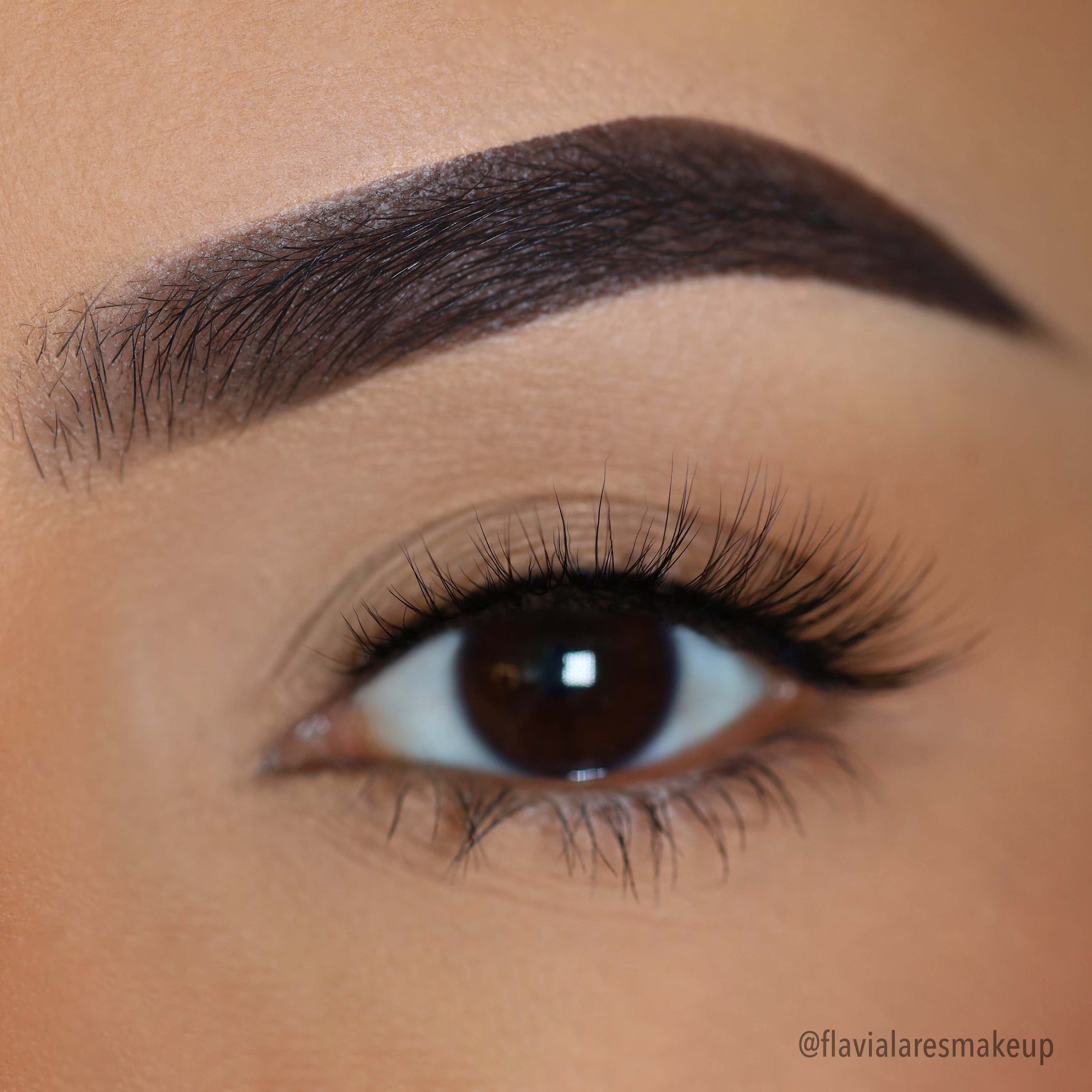 Natural Effect Bionic Vegan Faux Lashes (017, Spotlight)