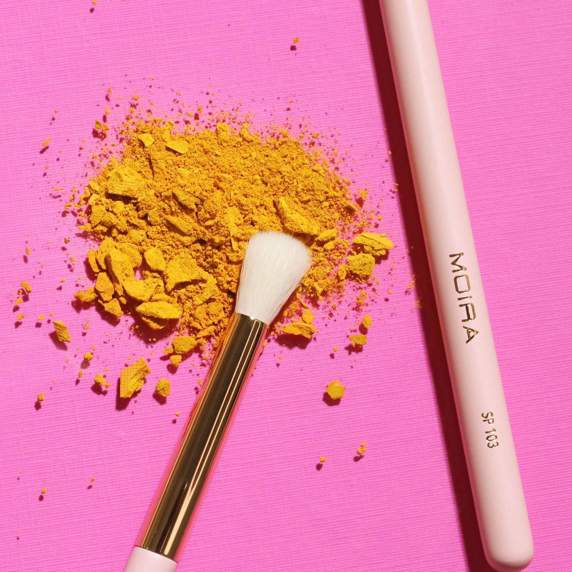 Defined Crease Brush