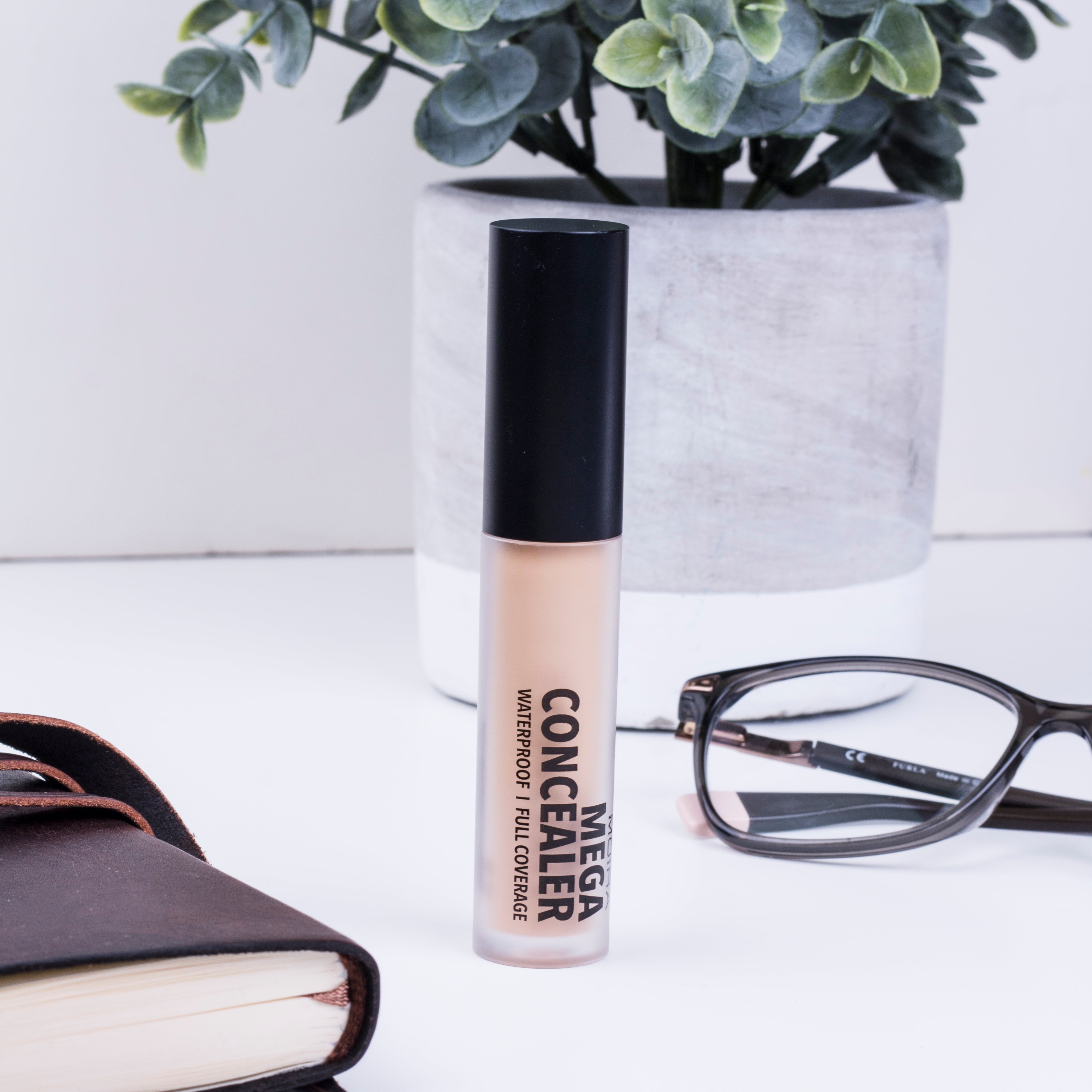 Mega Concealer™ (150, Cream)