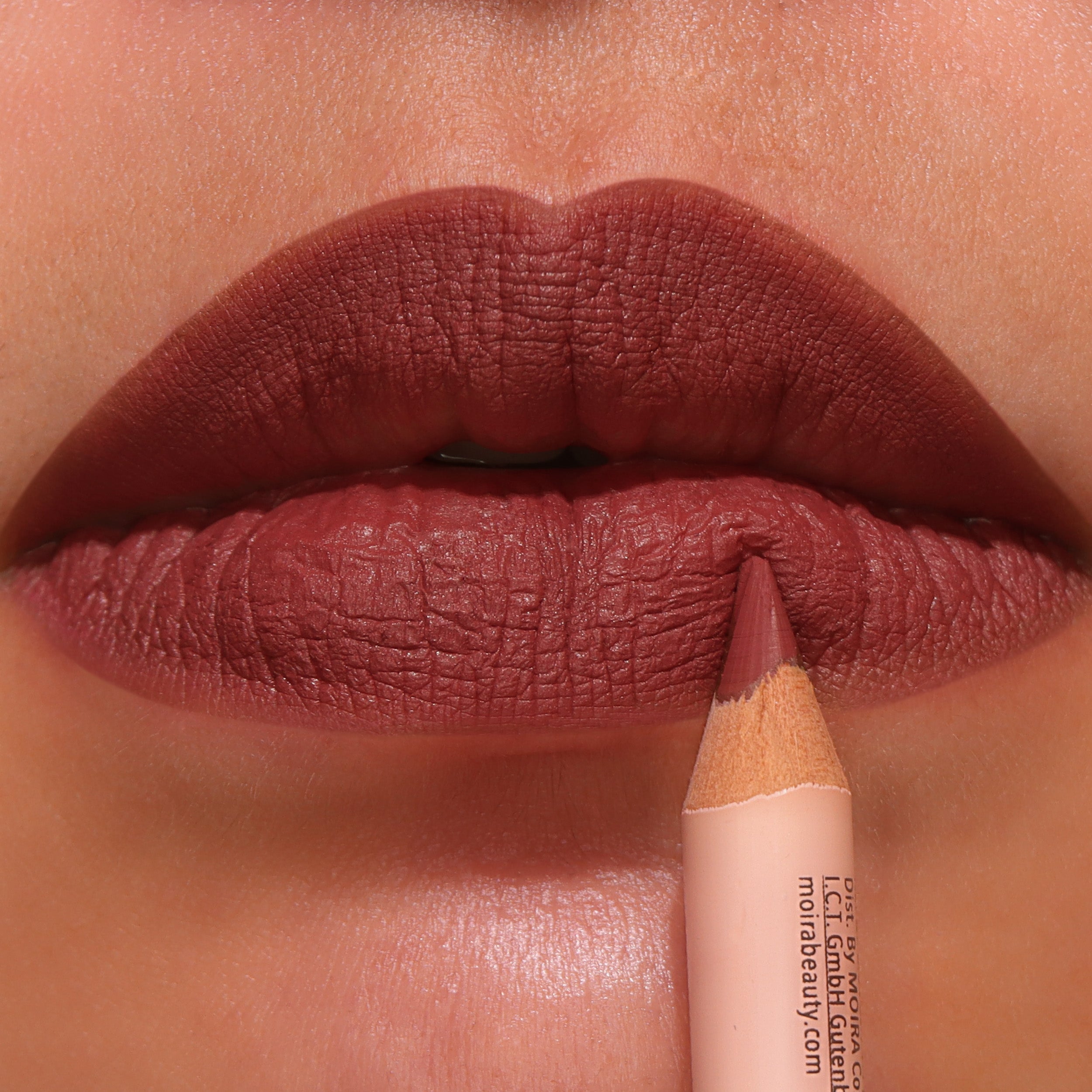Signature Lip Pencil (007, Apricot Brown)