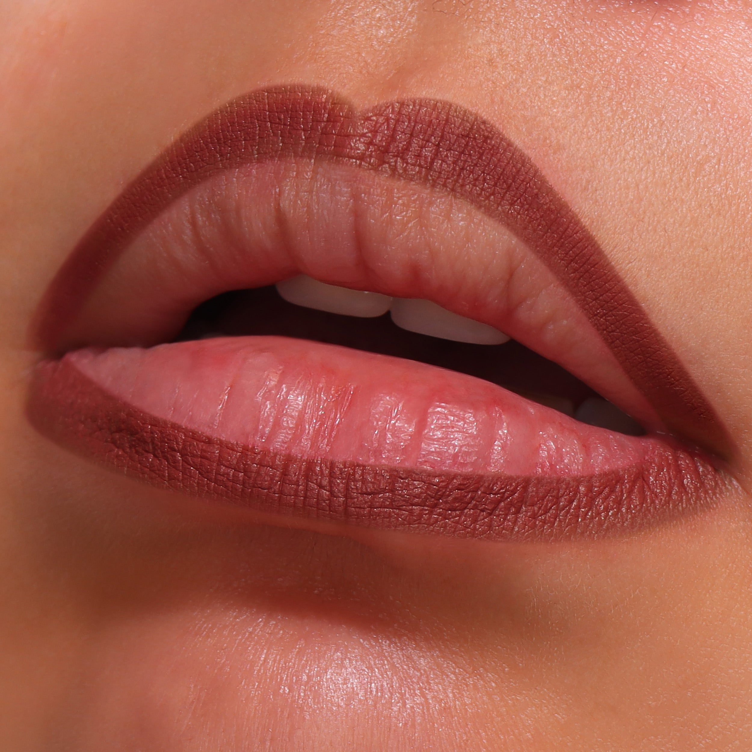 Signature Lip Pencil (007, Apricot Brown)